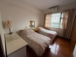 4 bedrooms