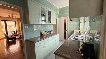 Microwave, stovetop