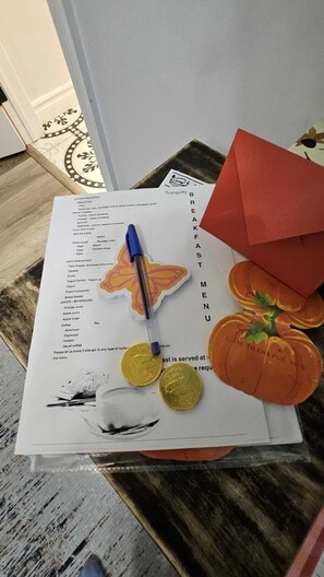 Miscellaneous - Cozy, fun, great food! (Niagara Falls)