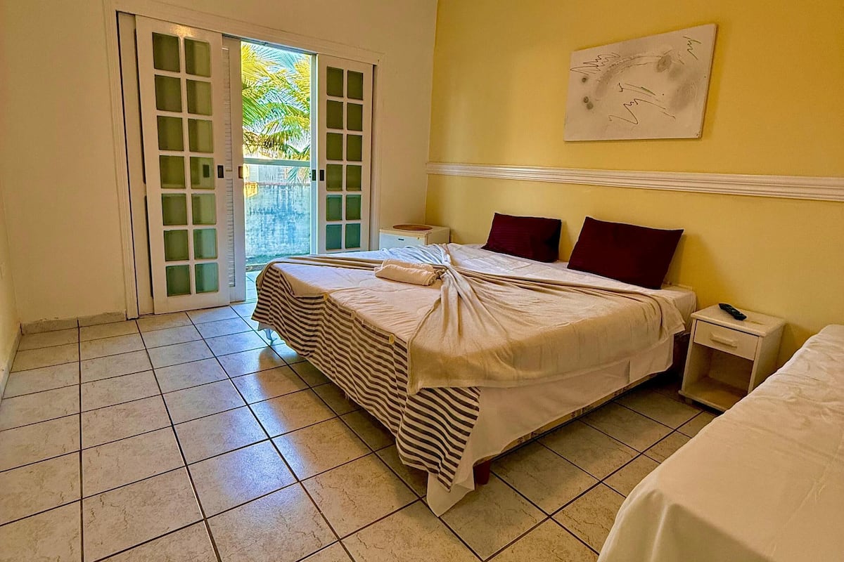 Habitació doble o amb dos llits individuals clàssica | Habitacions insonoritzades i wifi gratuïta