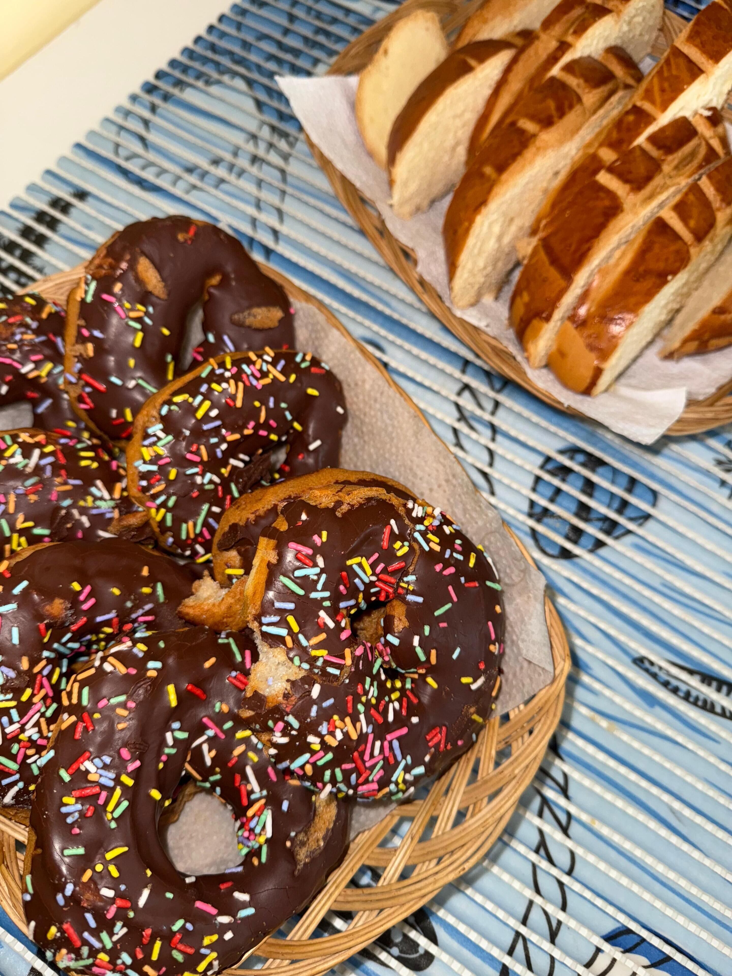 Inbegriffenes Frühstück zur Selbstbedienung am Wochenende