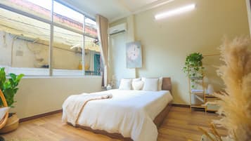 1 bedroom, WiFi, bed sheets