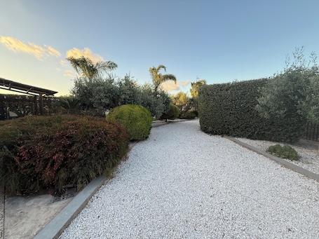 Property grounds. Villa Sole