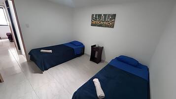3 bedrooms, internet, bed sheets