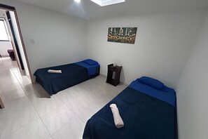 3 bedrooms, internet, bed sheets