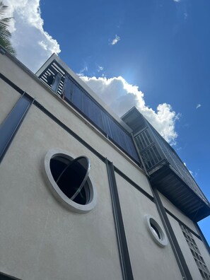 Habitación Confort doble, Aire acondicionado, vistas a la piscina | Wifi gratis