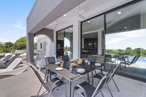 Restauration extérieure