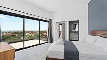 7 chambres, fer et planche Ă repasser, Wi-Fi, draps fournis