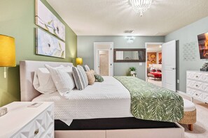 5 chambres, fer et planche à repasser, lit parapluie, Wi-Fi