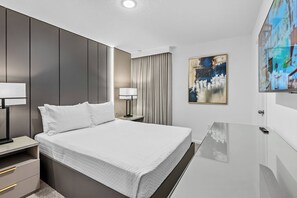 7 slaapkamers, een strijkplank/strijkijzer, reisbedje, wifi