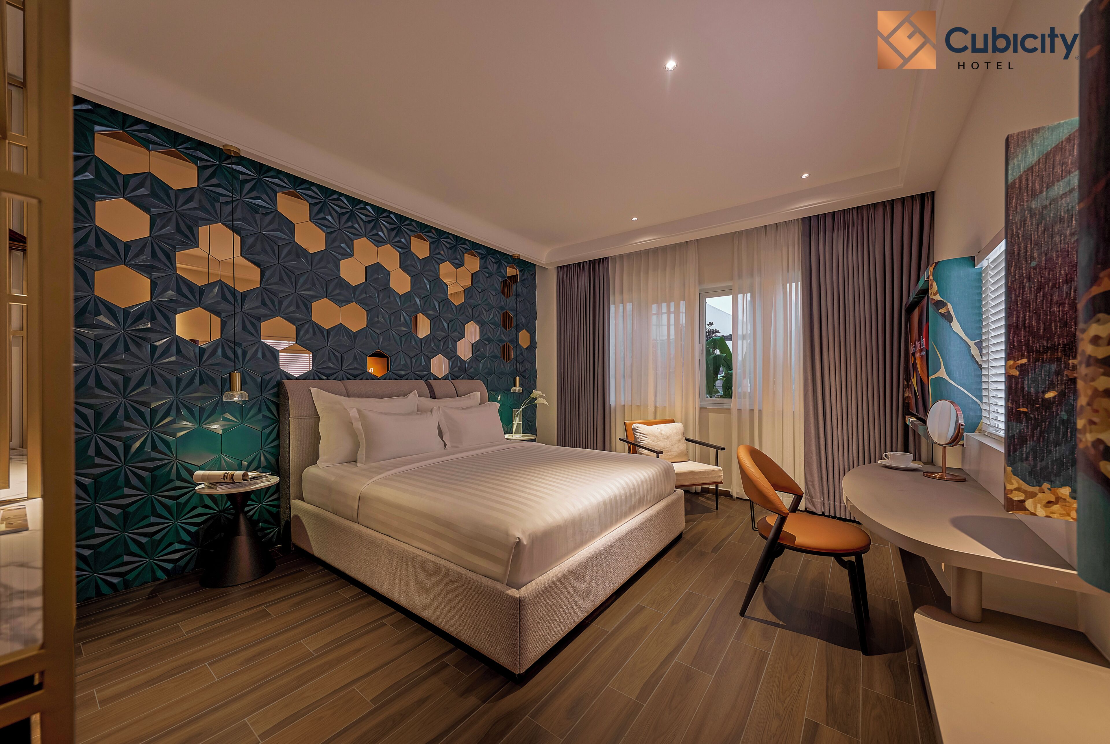 Deluxe Room | Egyptian cotton sheets, premium bedding, down comforters