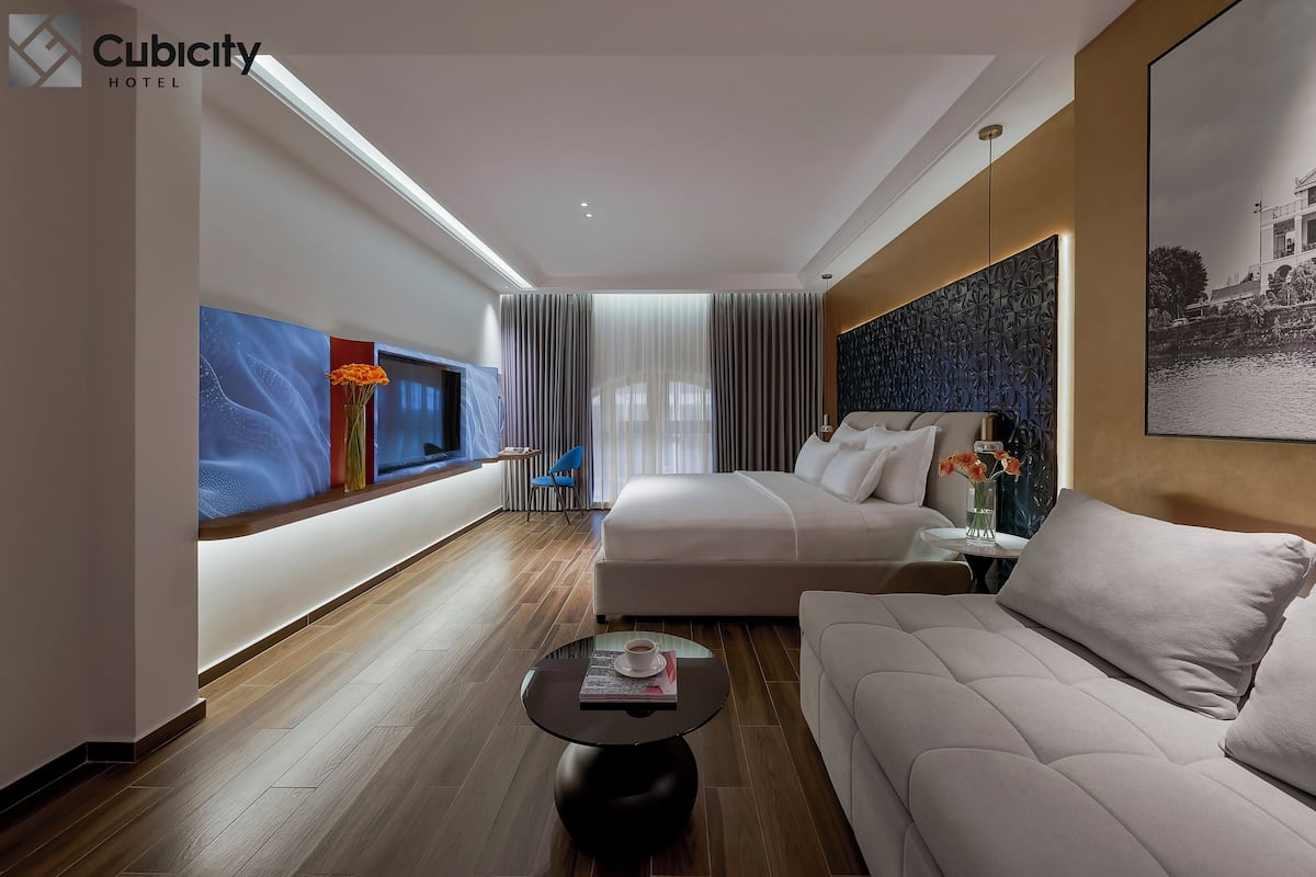 Egyptian cotton sheets, premium bedding, down duvets