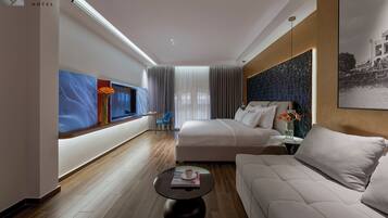 Deluxe Suite | Egyptian cotton sheets, premium bedding, down comforters