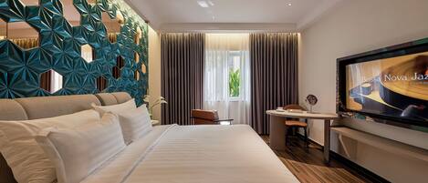 디럭스룸 | 이집트산 면 시트, 고급 침구, 오리/거위털 이불, 셀렉트 컴포트 침대