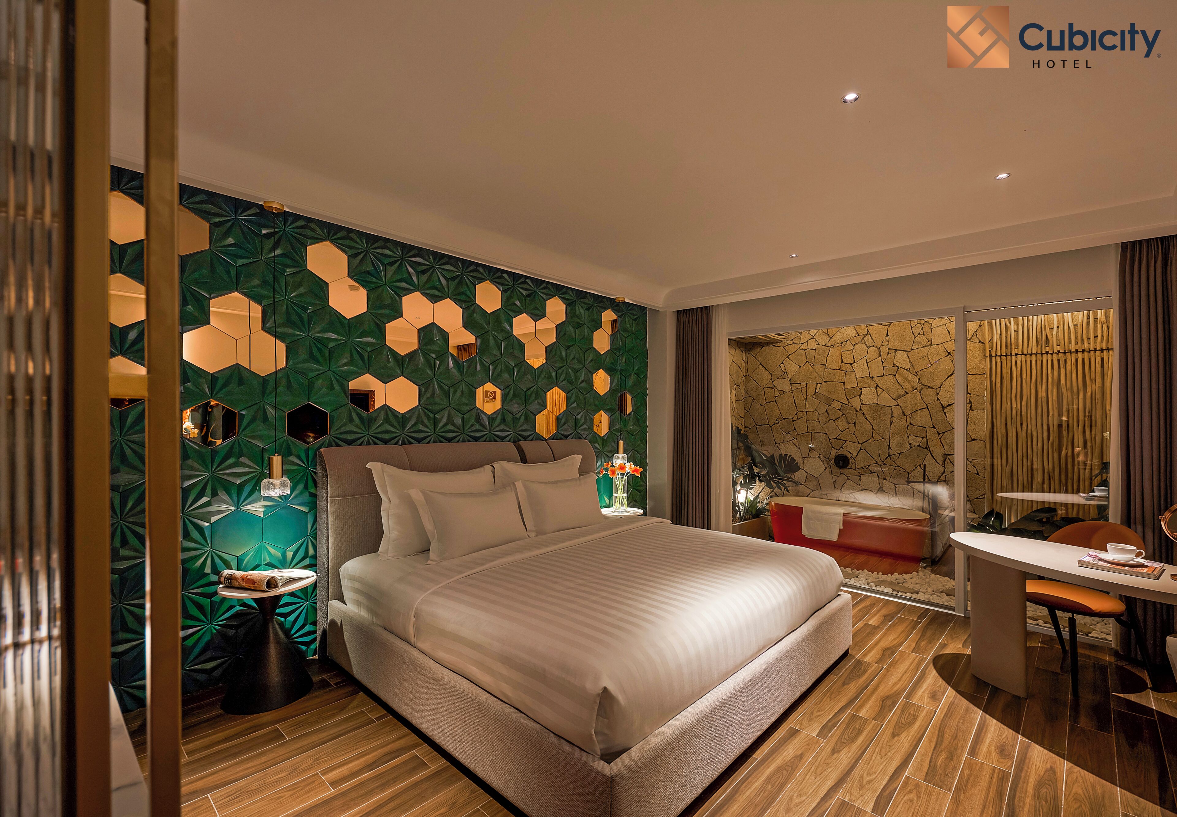 Executive Room | Egyptian cotton sheets, premium bedding, down comforters