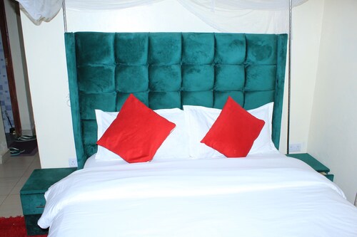 Fabulous 1-bedroom bed & breakfast in Rimpa, Kiserian