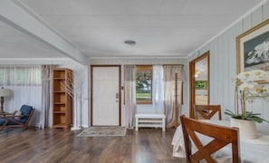 Interior - Peaceful 3 bedroom house in Terre Haute by I70 (Terre Haute)