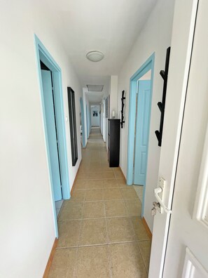 Interior - Spacious apartment with pool, panoramic view, garden (Kápolnásnyék)