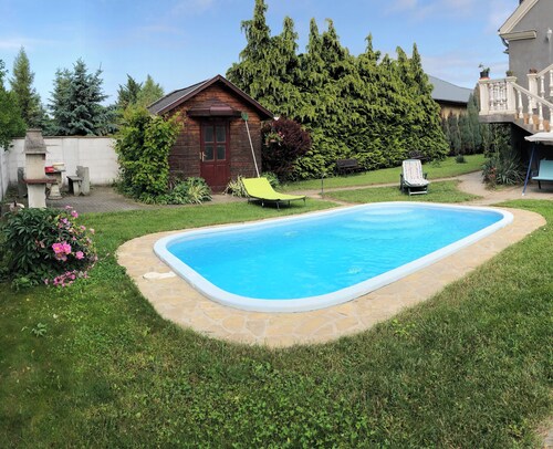Spacious apartment with pool, panoramic view, garden