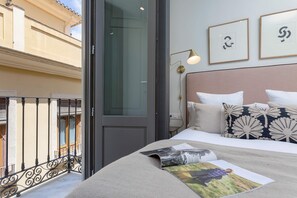 3 habitaciones, tabla de planchar con plancha, wifi y ropa de cama 