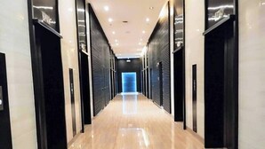 Interior - Room-makati 1BR With Skyline View at Air (Makati)