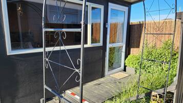 Room, 1 Bedroom, Smoking, Patio | Garden