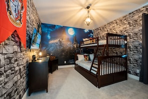 Fer et planche à repasser, Wi-Fi gratuit, draps fournis