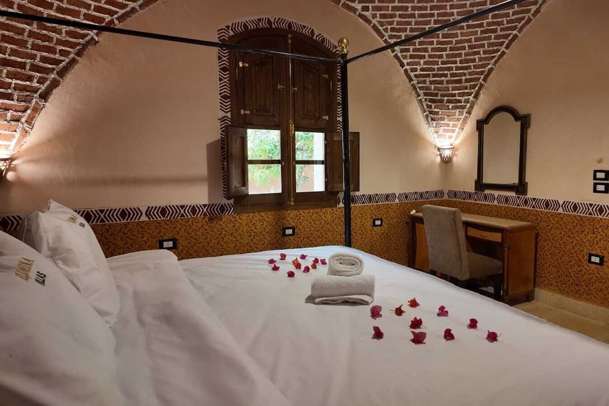 Premier Villa, 1 King Bed, Private Pool, Pool View | Free minibar items, free WiFi, bed sheets