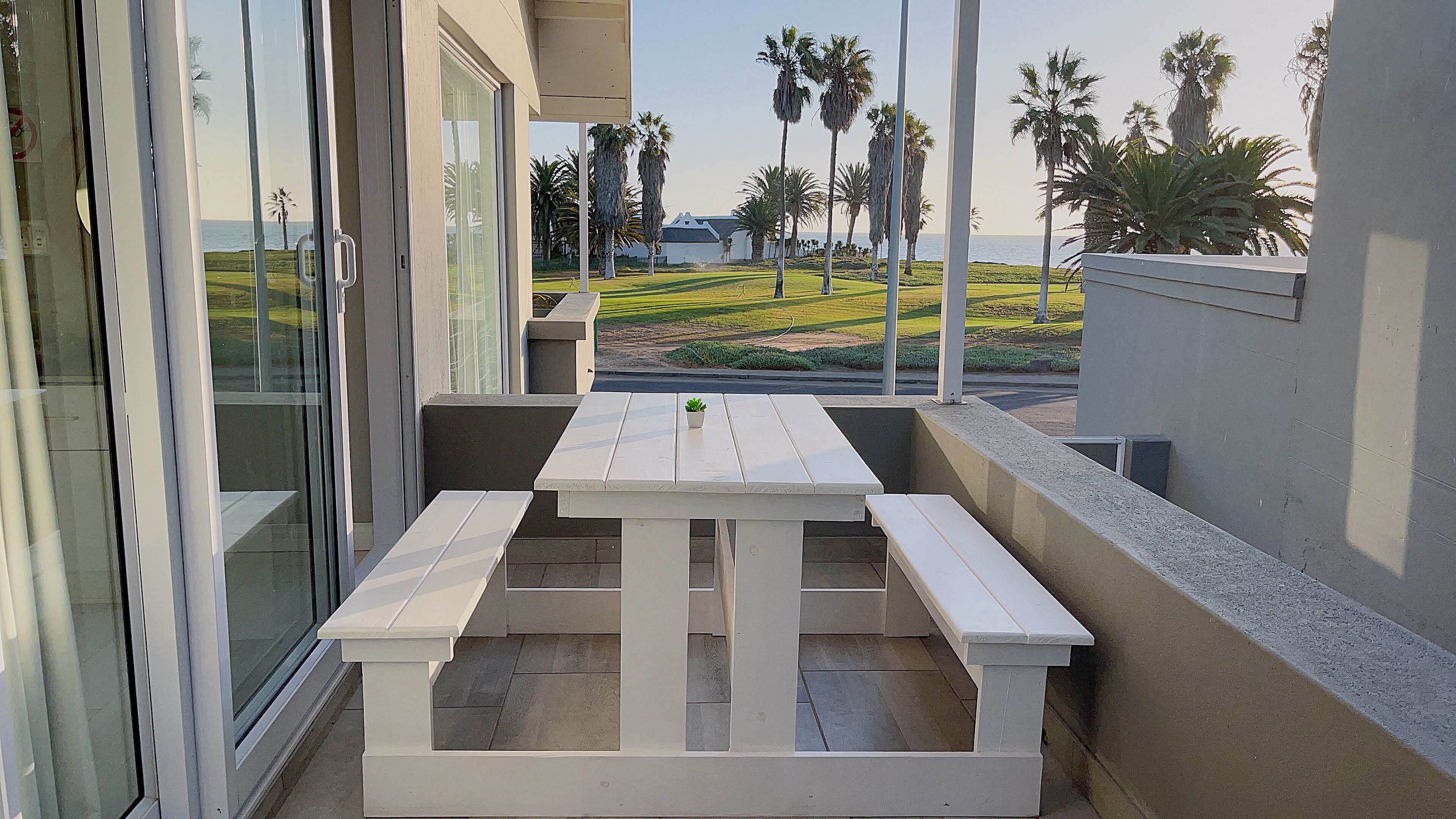 Superior-Doppelzimmer, Buchtblick | Terrasse/Patio