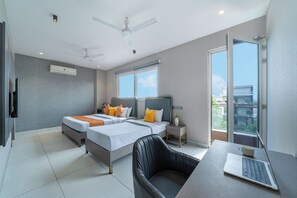 家庭开间, 吸烟房, 花园景观 | 高档床上用品、迷你吧、客房内保险箱、特色装修