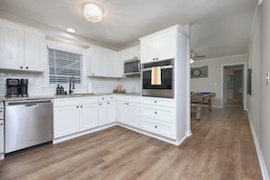 Microwave, oven, stovetop, dishwasher