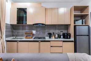 Microwave, stovetop