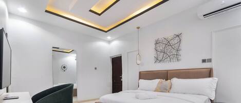 1 bedroom, iron/ironing board, WiFi, bed sheets