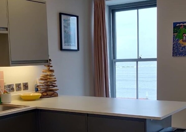 شقة سوبيريور - بمنظر للبحر | مطبخ خاص | ماكينة لصنع الإسبريسو، ماكينة لصنع القهوة/الشاي، غلّاية كهربائية