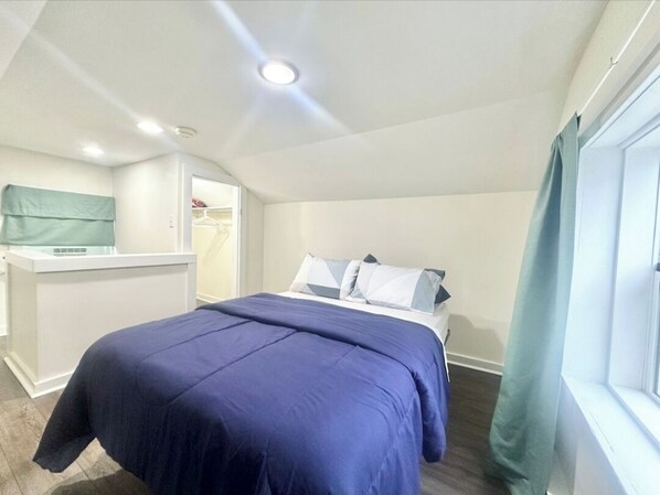 1 bedroom, iron/ironing board, WiFi, bed sheets
