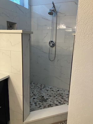 Shower, towels