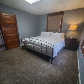 2 Schlafzimmer, Bügeleisen/Bügelbrett, WLAN, Bettwäsche