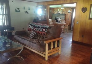 Télévision, cheminée