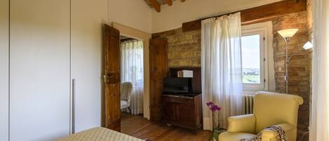 5 slaapkamers, een strijkplank/strijkijzer, gratis wifi, beddengoed