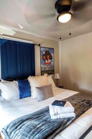 5 bedrooms, iron/ironing board, free WiFi, bed sheets