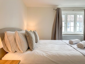 3 chambres, fer et planche à repasser, Wi-Fi gratuit, draps fournis