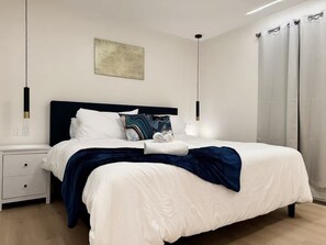 2 chambres, fer et planche à repasser, Wi-Fi, draps fournis