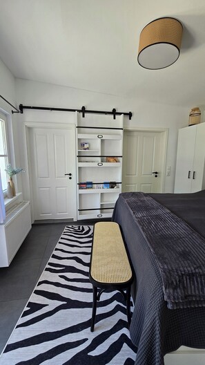 1 Schlafzimmer, Schreibtisch, Bügeleisen/Bügelbrett, kostenloses WLAN