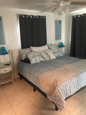 2 bedrooms, iron/ironing board, Internet, bed sheets