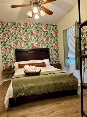 2 chambres, fer et planche à repasser, Wi-Fi, draps fournis