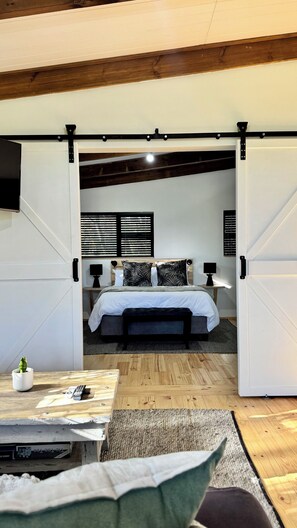 1 Schlafzimmer, Schreibtisch, Bügeleisen/Bügelbrett, kostenloses WLAN