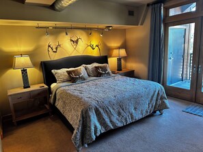 Strykejern/-brett, wi-fi og sengetøy