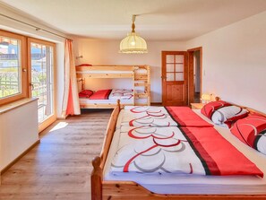 2 Schlafzimmer, Bügeleisen/Bügelbrett, Internetzugang