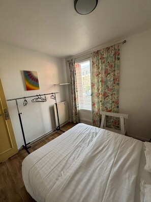 1 bedroom, WiFi, bed sheets