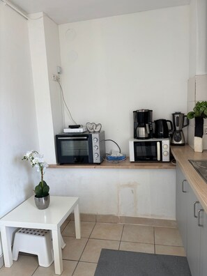 Private kitchen - Eiffel Tower room, 20 minutes from Paris SHARED APARTMENT (Épinay-sur-Seine)